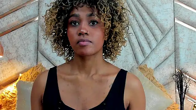 Snapshot of AgataRinaldi chatting on 27, 10, 2025 AgataRinaldi online show from 27, 10, 2025