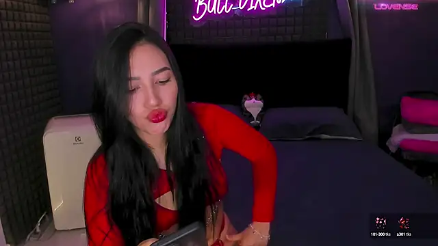 bull vixen2001 online show from 11, 9, 2025