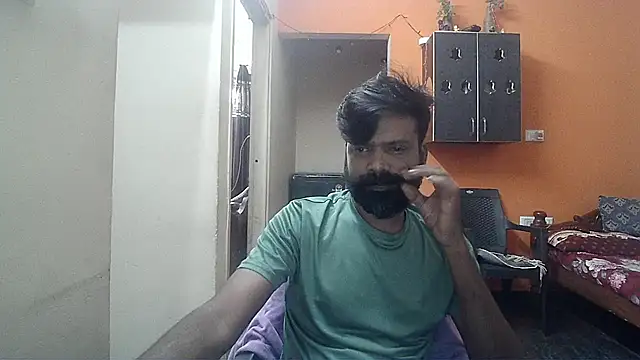 Snapshot of Indiaguy4u chatting on 13, 12, 2024 Indiaguy4u online show from 13, 12, 2024