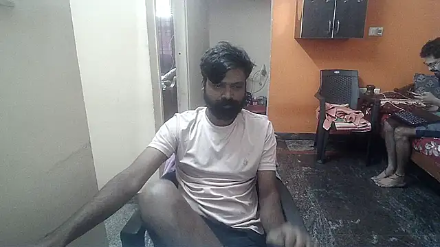 Snapshot of Indiaguy4u chatting on 17, 12, 2024 Indiaguy4u online show from 17, 12, 2024