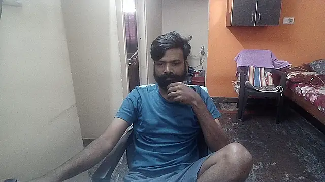 Snapshot of Indiaguy4u chatting on 20, 12, 2024 Indiaguy4u online show from 20, 12, 2024