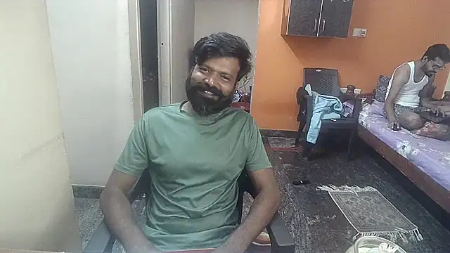 Snapshot of Indiaguy4u chatting on 8, 1, 2025 Indiaguy4u online show from 8, 1, 2025