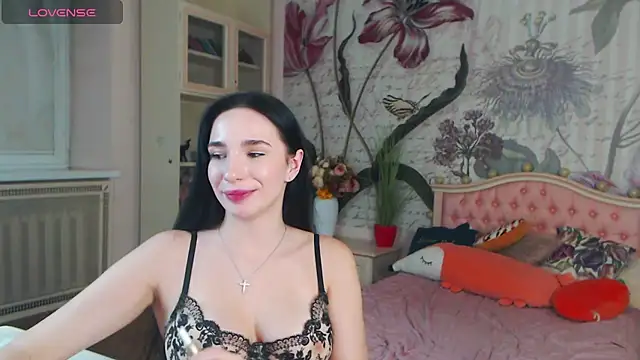 AliciaBow online show from 2, 12, 2024