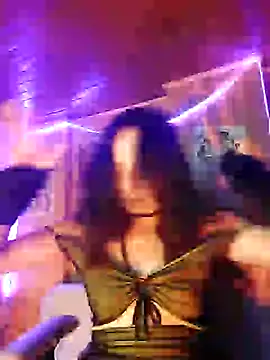 Snapshot of _Laary chatting on 25, 12, 2024 Laary online show from 25, 12, 2024