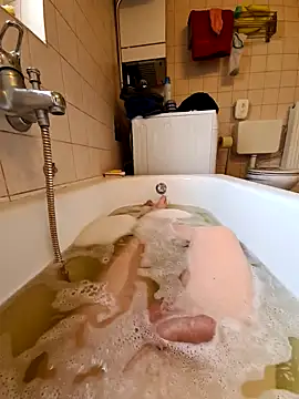 Snapshot of toeloverlive chatting on 28, 1, 2025 toeloverlive online show from 28, 1, 2025