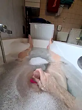 Snapshot of toeloverlive chatting on 4, 3, 2026 toeloverlive online show from 4, 3, 2026