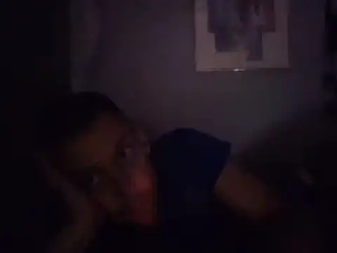 Snapshot of LuckyLefty79 chatting on 4, 12, 2025 LuckyLefty79 online show from 4, 12, 2025