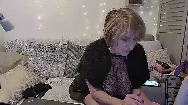 Snapshot of phryna@xh chatting on 19, 3, 2025 phrynaxh online show from 19, 3, 2025