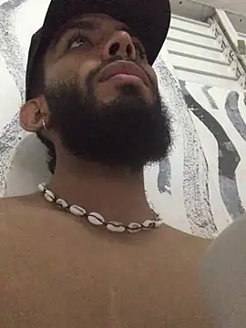 Snapshot of Alessandro__Rossi chatting on 24, 12, 2024 Alessandro Rossi online show from 24, 12, 2024