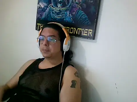 dancingbear14 online show from 27, 5, 2026