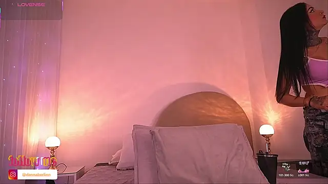 Snapshot of danna_berlin_ chatting on 22, 11, 2025 danna berlin online show from 22, 11, 2025