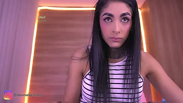 Snapshot of danna_berlin_ chatting on 1, 8, 2026 danna berlin online show from 1, 8, 2026
