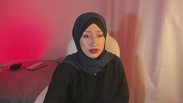 Snapshot of adila_anich chatting on 5, 3, 2025 adila anich online show from 5, 3, 2025