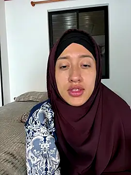 Snapshot of adila_anich chatting on 20, 11, 2025 adila anich online show from 20, 11, 2025