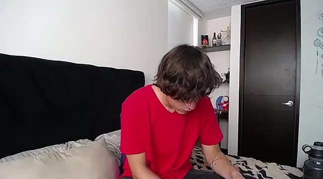 Santiago kiler online show from 1, 3, 2025