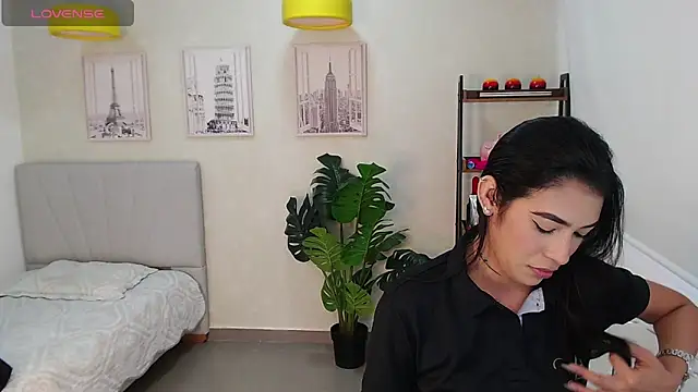 Sassy--Girl online show from 18, 3, 2025