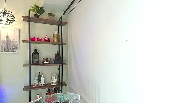 Sassy--Girl online show from 1, 12, 2025