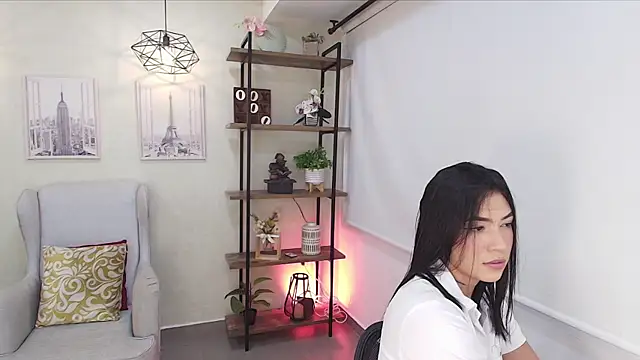 Sassy--Girl online show from 2, 6, 2026