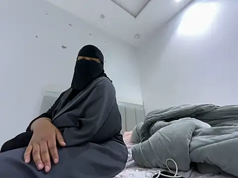 Submissive Arab online show from 27, 12, 2024