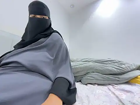 Submissive Arab online show from 30, 12, 2024