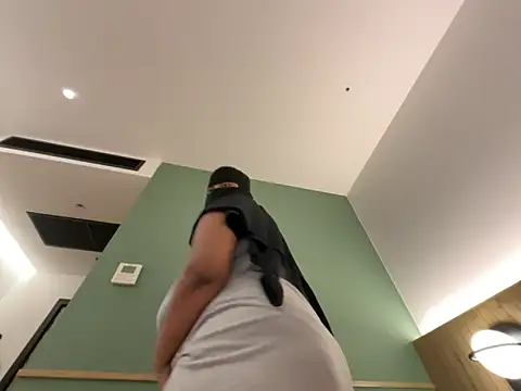 Submissive Arab online show from 5, 3, 2026