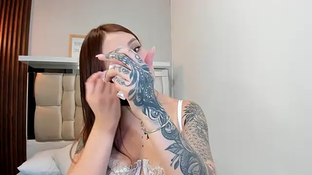 LANA-JONNES online show from 12, 3, 2025