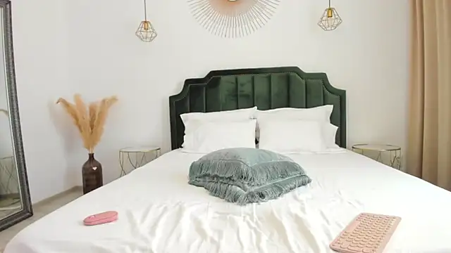 xLorenna online show from 24, 4, 2026