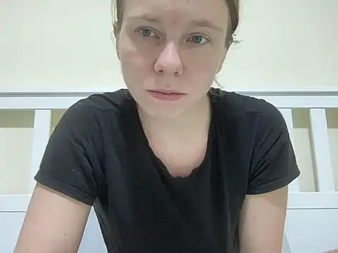 Snapshot of SweetLucy96 chatting on 12, 11, 2025 SweetLucy96 online show from 12, 11, 2025