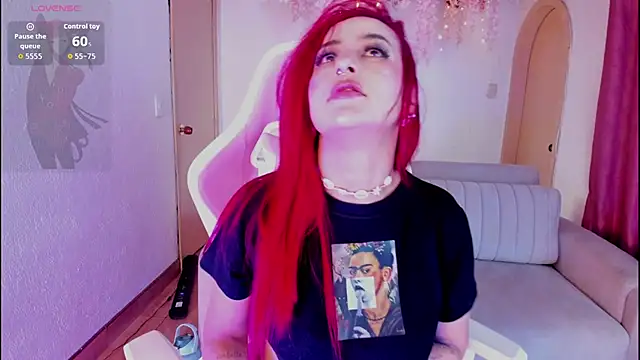 Mia-Bloom online show from 9, 10, 2025