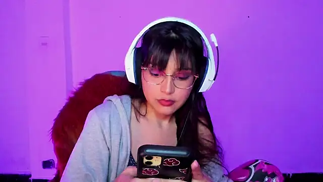 Snapshot of Little_Lisy chatting on 3, 12, 2025 Little Lisy online show from 3, 12, 2025