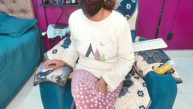 Naughty nightz online show from 24, 12, 2024