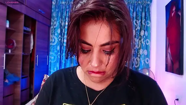 gatuwildhott online show from 5, 1, 2025