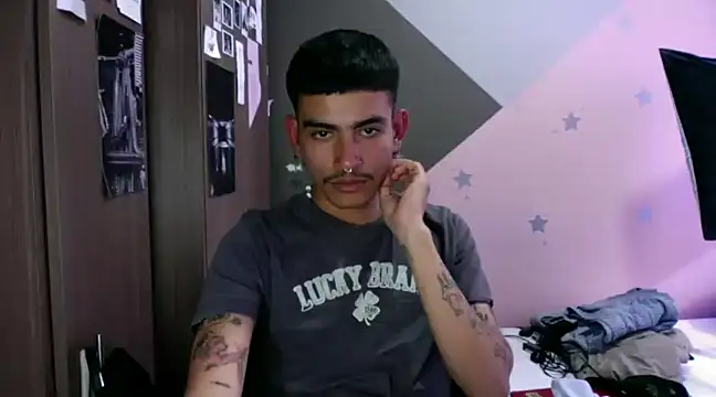 sorry-mom69 online show from 16, 1, 2025