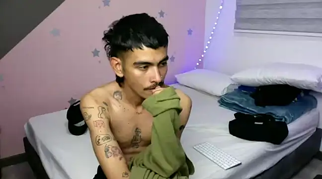 sorry-mom69 online show from 24, 1, 2025