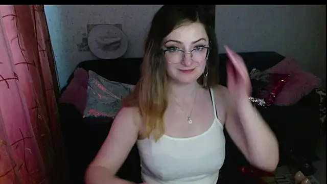 Snapshot of Arielsssplash chatting on 8, 6, 2026 Arielsssplash online show from 8, 6, 2026