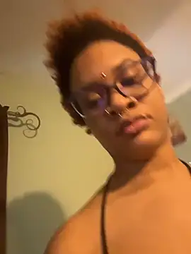 nickytheehawtie online show from 24, 2, 2026