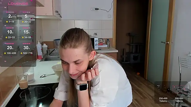 molly hunt  online show from 14, 3, 2025