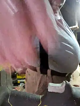 Snapshot of mrwizard4570 chatting on 27, 11, 2025 mrwizard4570 online show from 27, 11, 2025