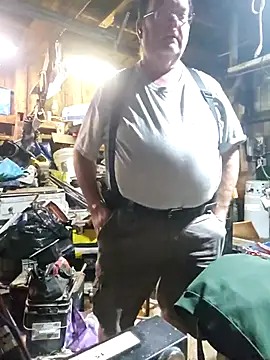 Snapshot of mrwizard4570 chatting on 18, 12, 2025 mrwizard4570 online show from 18, 12, 2025