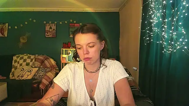 Snapshot of ClancyMorissey chatting on 8, 6, 2026 ClancyMorissey online show from 8, 6, 2026