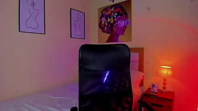 AitanaBrown  online show from 19, 10, 2025