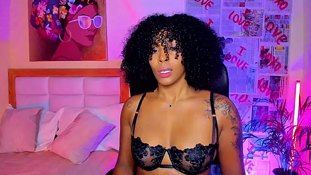 Snapshot of AitanaBrown_ chatting on 14, 2, 2026 AitanaBrown online show from 14, 2, 2026