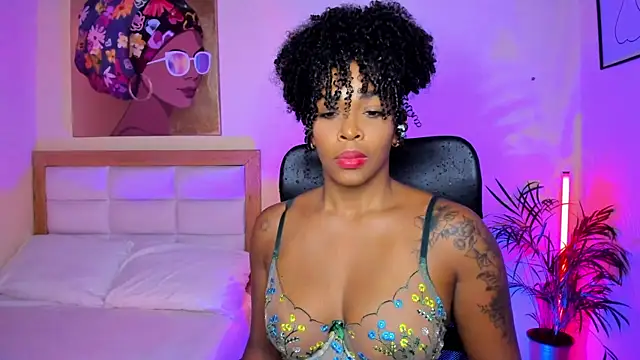 AitanaBrown  online show from 14, 4, 2026