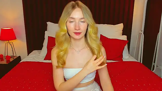 Snapshot of bella__rose chatting on 10, 3, 2025 bella rose online show from 10, 3, 2025