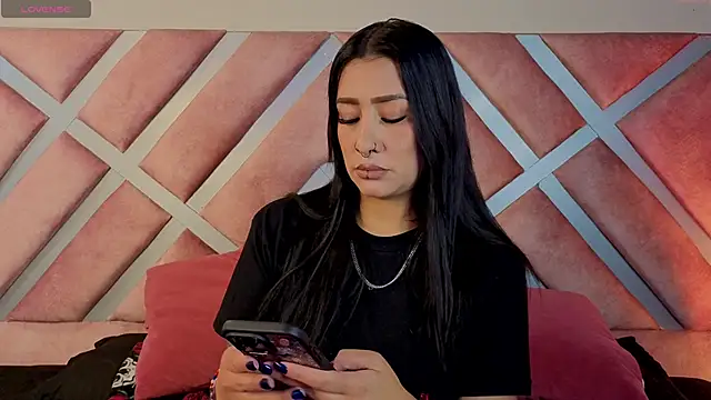  kelly hous36 online show from 28, 4, 2026