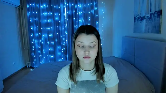 Snapshot of SoniNesti chatting on 20, 12, 2024 SoniNesti online show from 20, 12, 2024