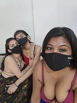 Snapshot of cutee__crazy chatting on 14, 6, 2026 cutee crazy online show from 14, 6, 2026