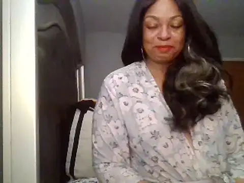 MSweetLindaParks online show from 1, 2, 2025