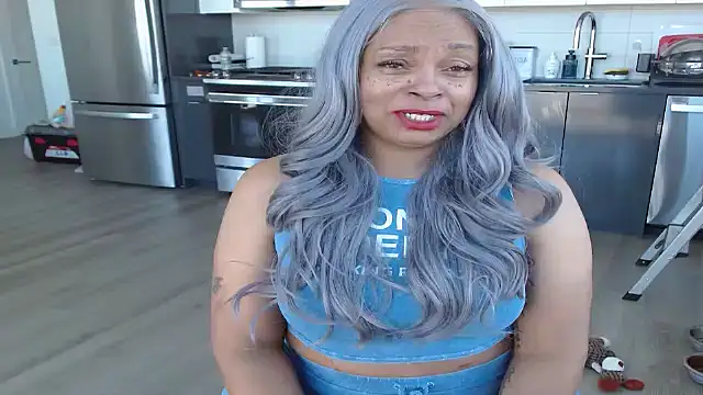 MSweetLindaParks online show from 26, 4, 2026