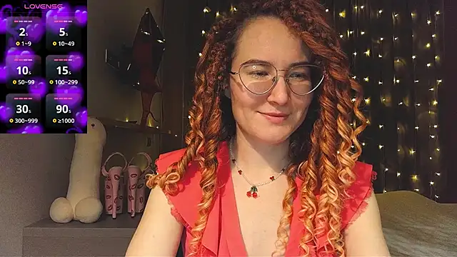 Snapshot of AgnesGraham chatting on 13, 12, 2024 AgnesGraham online show from 13, 12, 2024